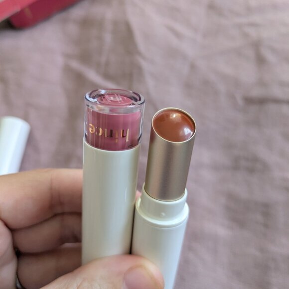 Hince Makeup Set Ivory Pouch, Mood Enhancer Lip Glow & Water Liquid Glow NIB - Picture 2 of 12